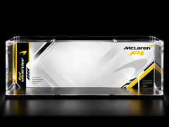 McLaren P1 — Vitrine